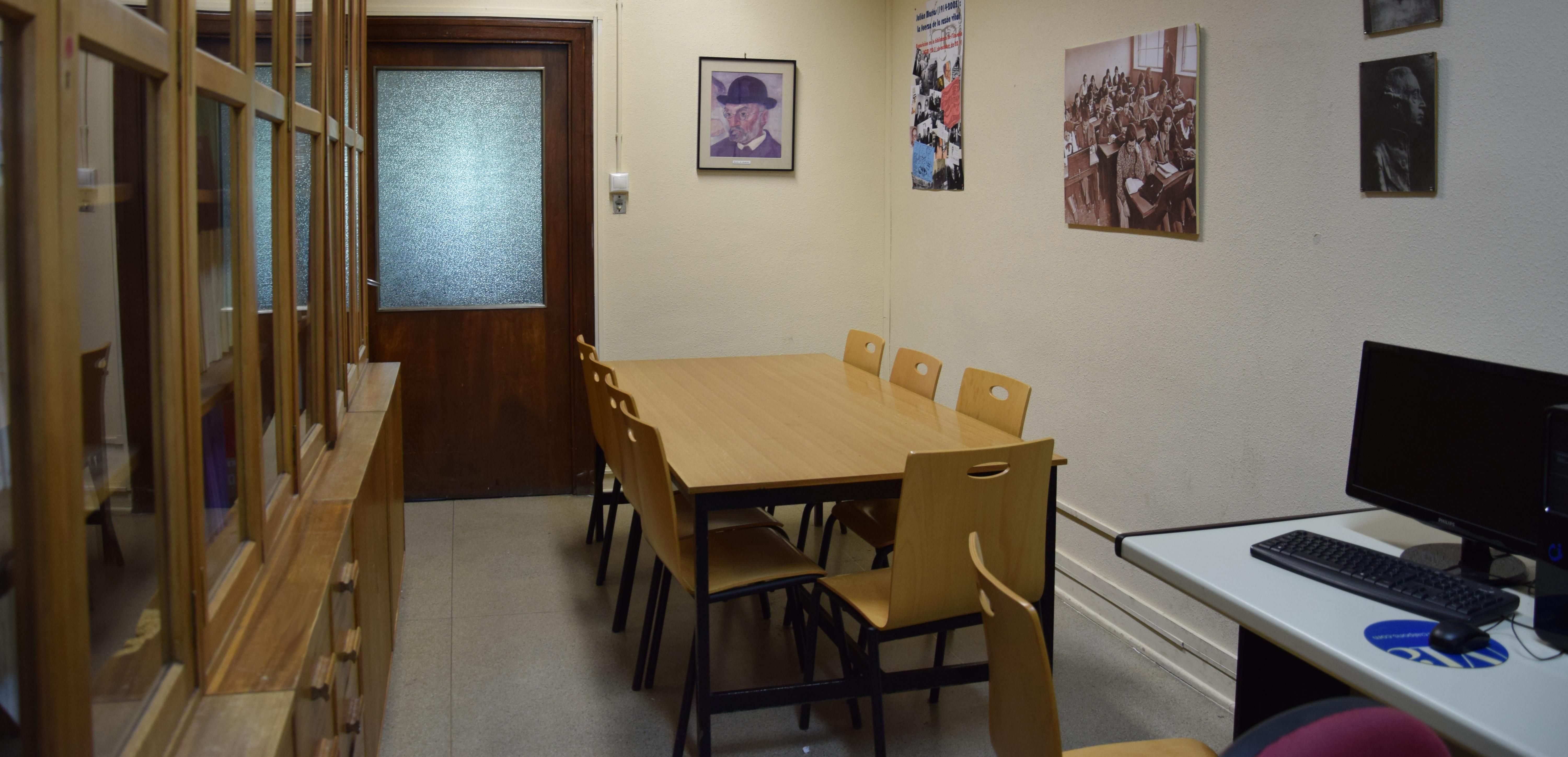Sala de trabajo en grupo