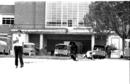 La policía en la Facultad de Filología (entonces Filosofía y Letras) de la Universidad Complutense. Madrid 21 de mayo de 1968. Foto: Archivo “El Alcázar”